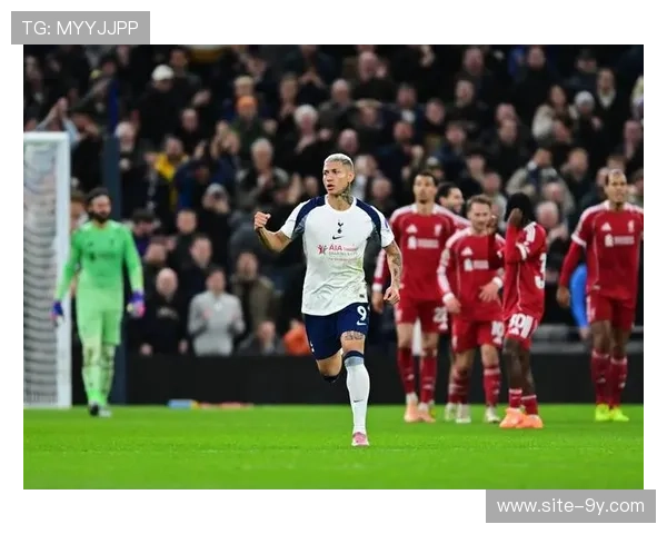 利物浦担忧伊萨克腿部骨折,或缺席数月影响赛季布局